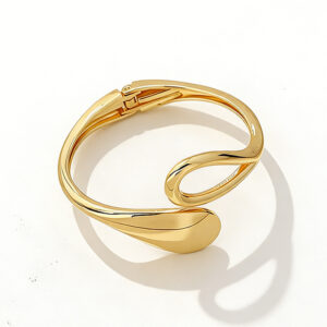 Solara Twist Open Cuff
