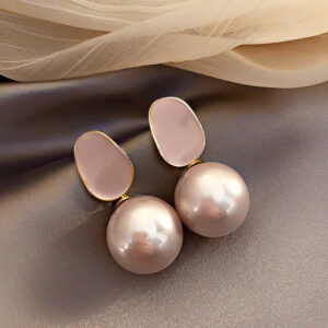 Pearl Glow Drop Earrings