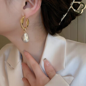 Baroque Pearl Drop Earrings