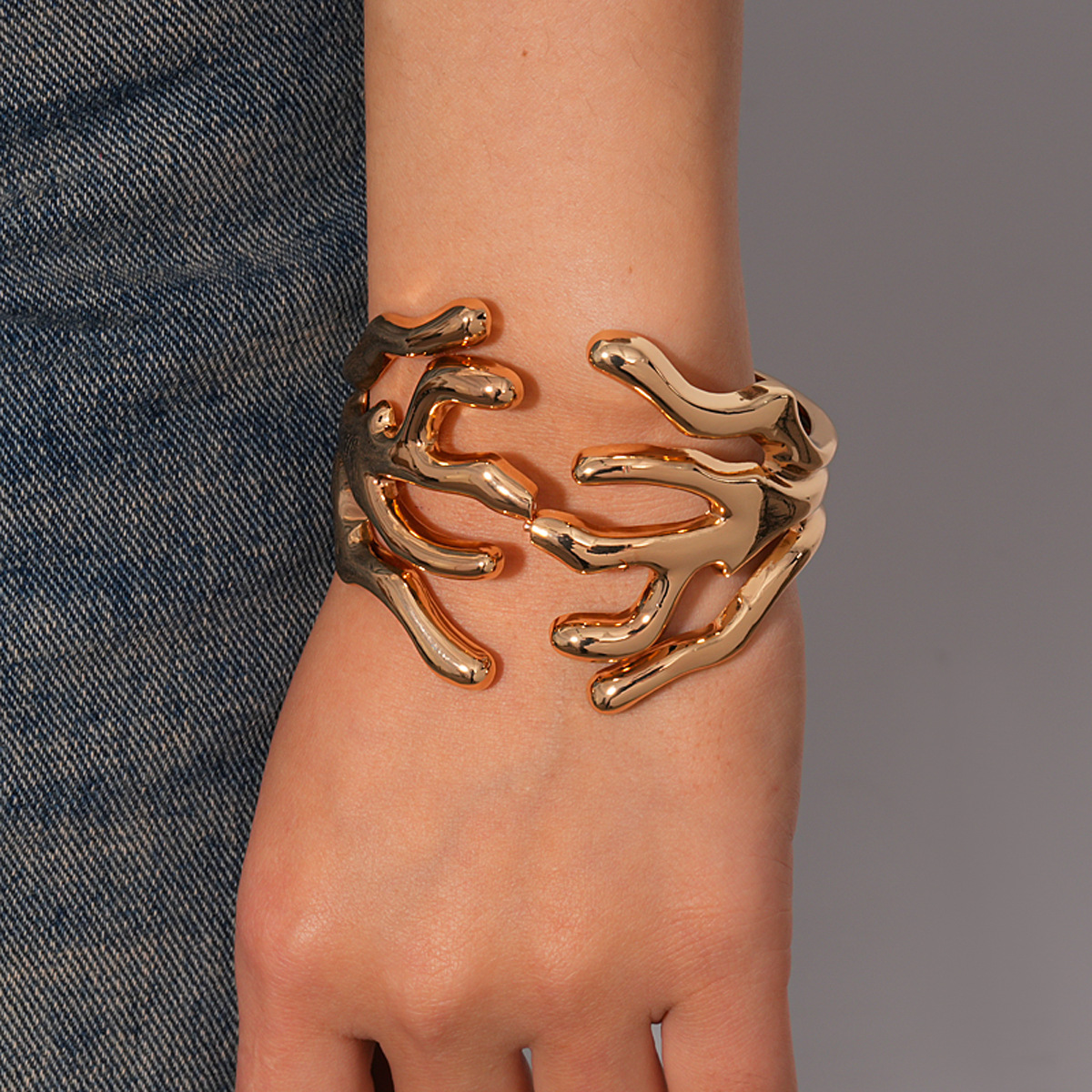 The Flared Saddle Gold Hinged Cuff - Image 2