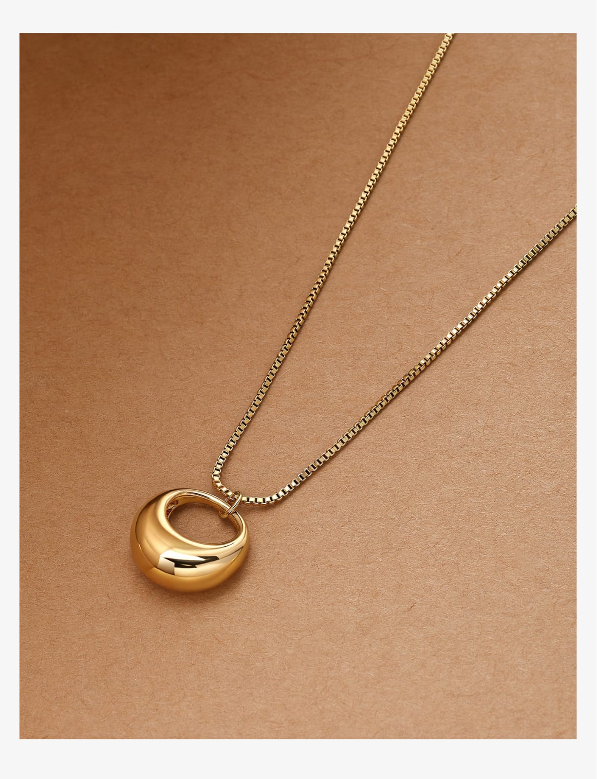 Aura Minimalist Curved Gold Pendant Necklace - Image 3