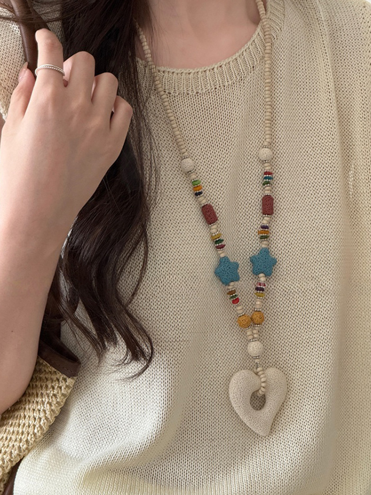 Santorini White heart Beaded Lariat