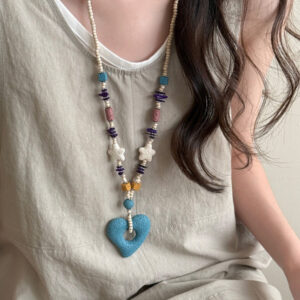 Santorini White heart Beaded Lariat blue