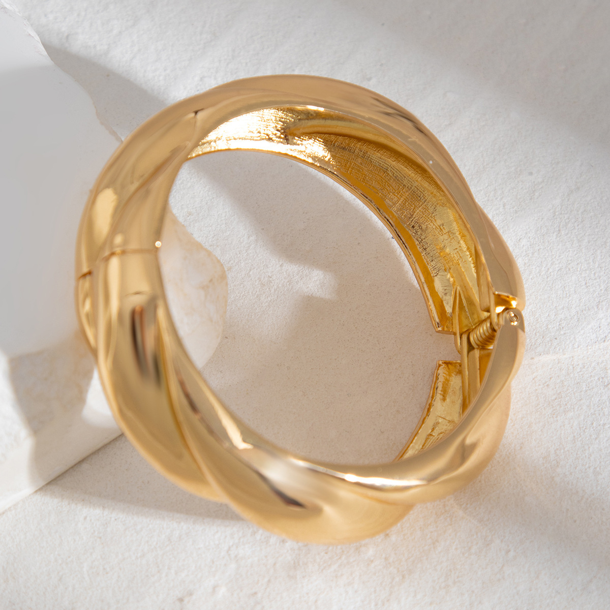 Modernist High-Shine Geometric Wrist Bangle - Image 4