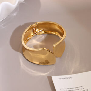 The Concave Flared gold Cuff
