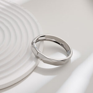 The Smooth Chiseled Silver Bangle
